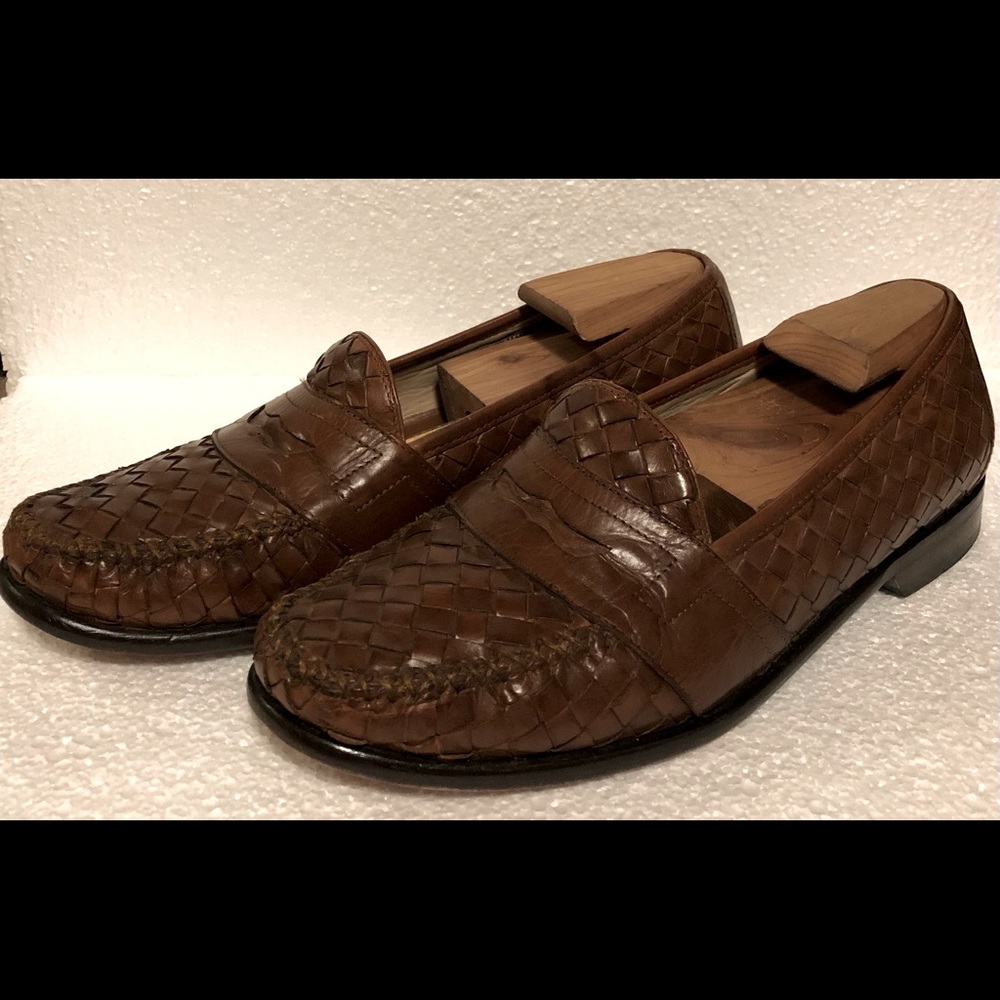 Cole Haan Casual/Dress Woven Leather sole/upper loafers.  Super stylish Sz 9.5M